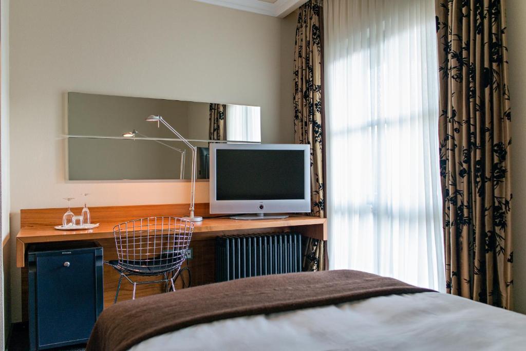 Zeller-Hotel+Restaurant Kahl am Main Номер фото
