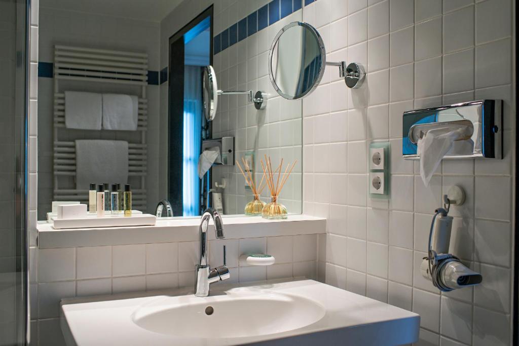 Zeller-Hotel+Restaurant Kahl am Main Номер фото