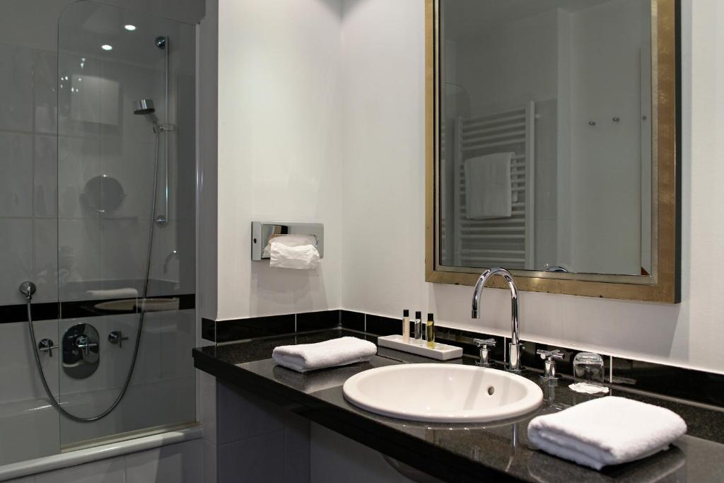 Zeller-Hotel+Restaurant Kahl am Main Номер фото