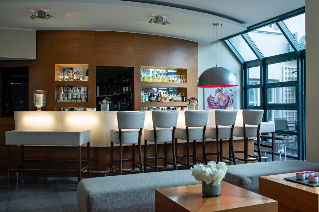Zeller-Hotel+Restaurant Kahl am Main Экстерьер фото