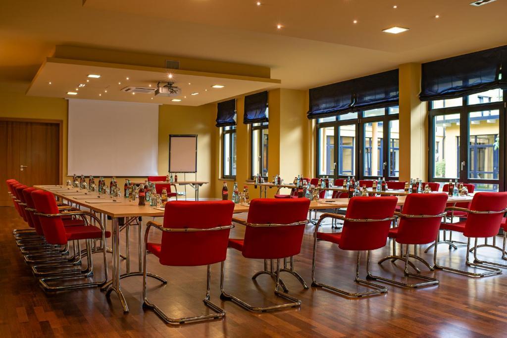 Zeller-Hotel+Restaurant Kahl am Main Экстерьер фото