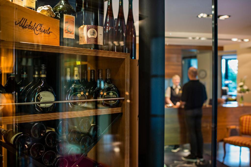 Zeller-Hotel+Restaurant Kahl am Main Экстерьер фото